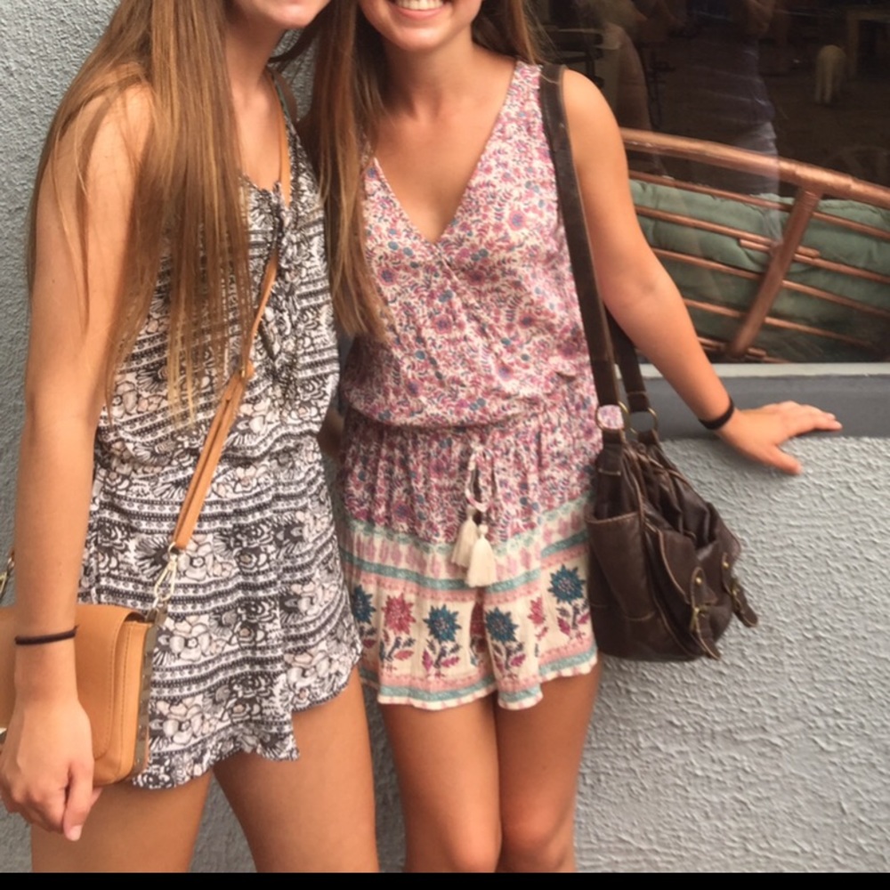 AEO patterned romper - Picture 5 of 7